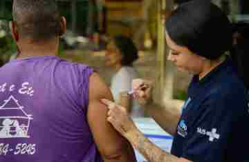  Doenças crônicas agravam infecções respiratórias em idosos, diz estudo 